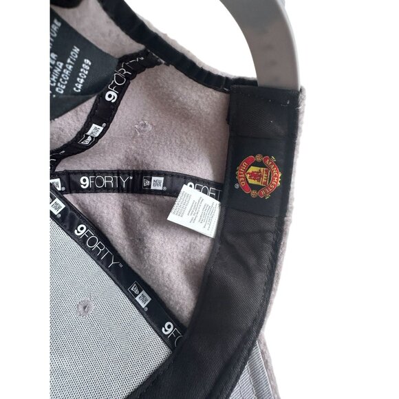 NEW ERA Manchester United Soccer Football Gray Furry Baseball Hat Cap - Picture 2 of 7